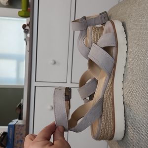 Marc Fisher espadrilles